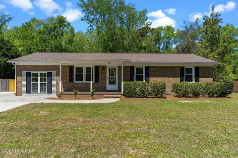 105 Dilworth Rd, Wilmington, NC 28411