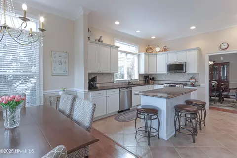 Kitchen - 14 Dungarvan Ln, Pinehurst, NC 28374 photo 2 of 4