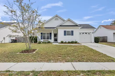 6705 Dorrington Dr, Wilmington, NC 28412