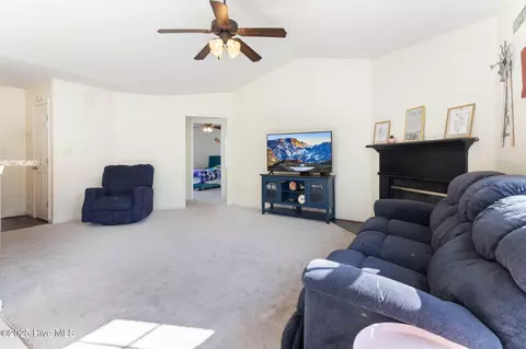 Living - 107 Gamble Way, Hubert, NC 28539 photo 1 of 1