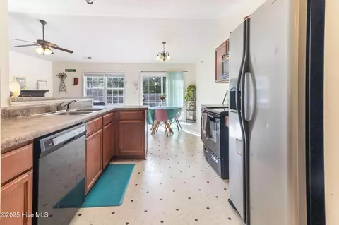 Kitchen - 107 Gamble Way, Hubert, NC 28539 photo 1 of 1