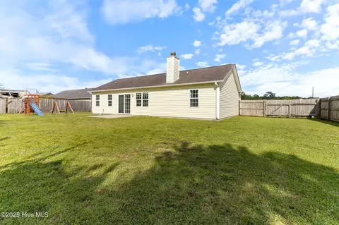 Exterior - 107 Gamble Way, Hubert, NC 28539 photo 3 of 4