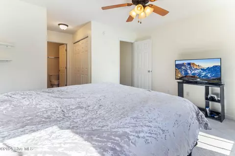 Bedroom - 107 Gamble Way, Hubert, NC 28539 photo 3 of 7