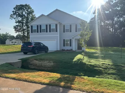 5004 Harrier Dr, Snow Camp, NC 27349