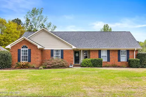 7002 Springer Rd, Wilmington, NC 28411
