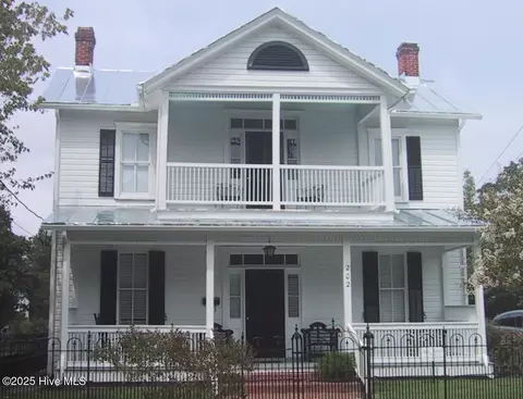 202 W Church St, Edenton, NC 27932