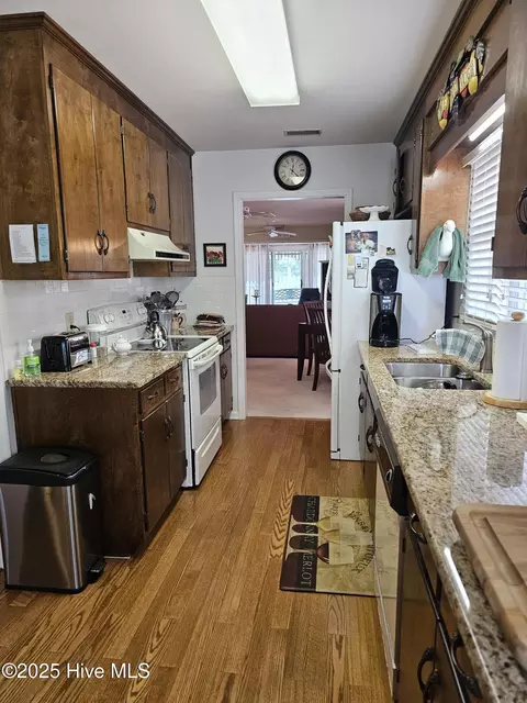 Kitchen - 110 Pinehurst Trace Dr, Pinehurst, NC 28374 photo 1 of 2