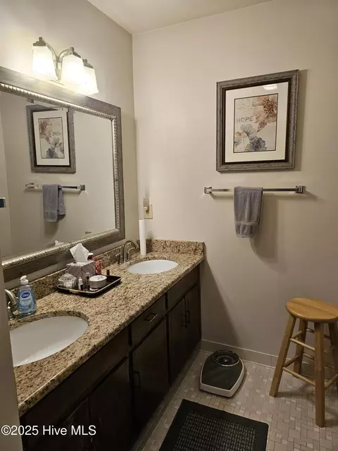 Bath - 110 Pinehurst Trace Dr, Pinehurst, NC 28374 photo 2 of 3