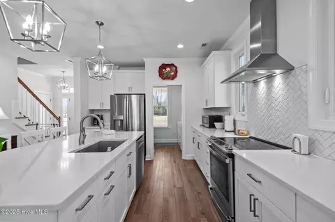 Kitchen - 81 Brookshire Dr, Bath, NC 27808 photo 2 of 5