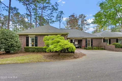 1906 Brewton Ct, Wilmington, NC 28403