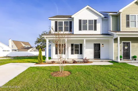 110 Beaufort Walk, Beaufort, NC 28516