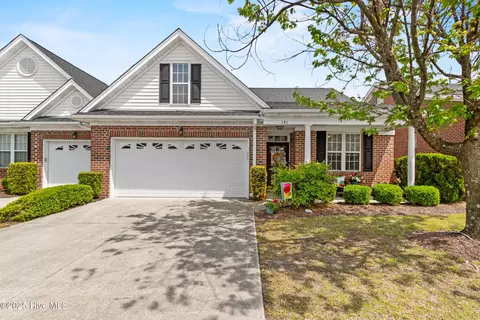 5006 Carleton Dr #151, Wilmington, NC 28403