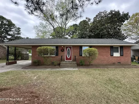 513 Glendale Dr W, Wilson, NC 27893