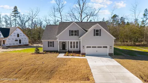 2426 Starling Ln, New Bern, NC 28562