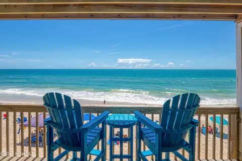 918 N New River Dr #825, Surf City, NC 28445