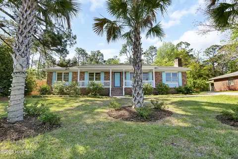 4302 Lockwood Dr, Wilmington, NC 28405
