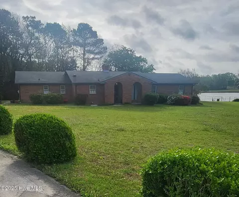 111 Allison Dr, Dudley, NC 28333 photo 2