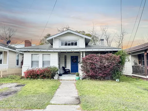 506 S 17th St, Wilmington, NC 28401