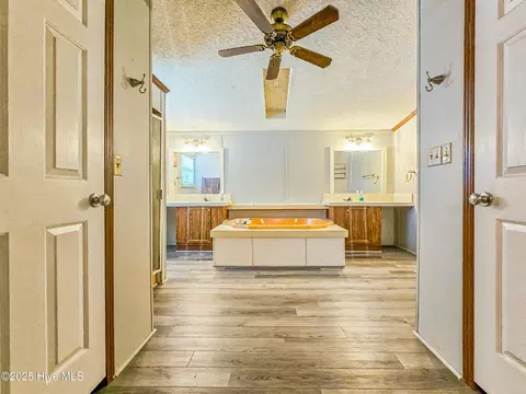 191 Thomas Point Rd, Shiloh, NC 27974 photo 8