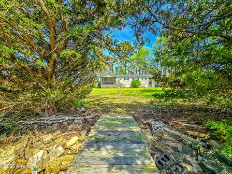 191 Thomas Point Rd, Shiloh, NC 27974 photo 3