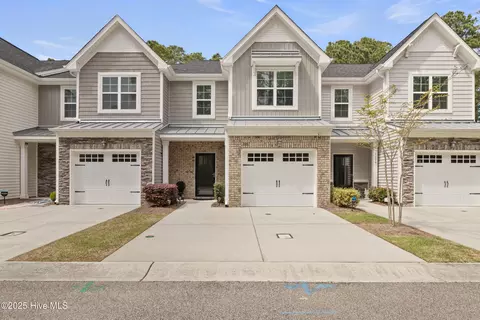 1057 Summer Woods Dr, Wilmington, NC 28412