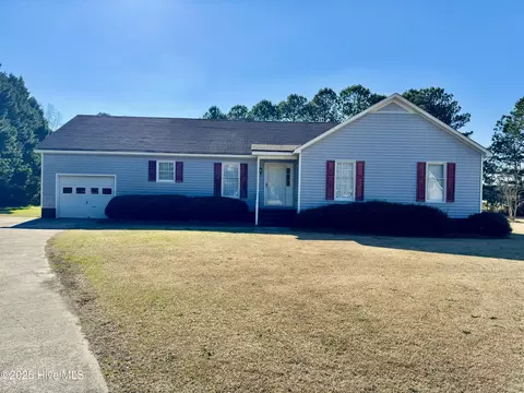 2204 Jane Dr, Greenville, NC 27858