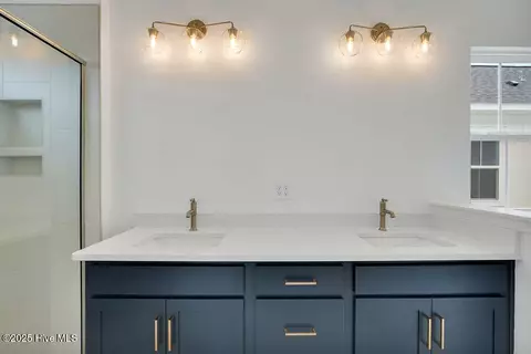 Bath - 5305 Moonshell Loop, Wilmington, NC 28412 photo 1 of 3