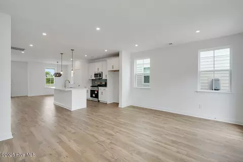Living - 5305 Moonshell Loop, Wilmington, NC 28412 photo 3 of 3