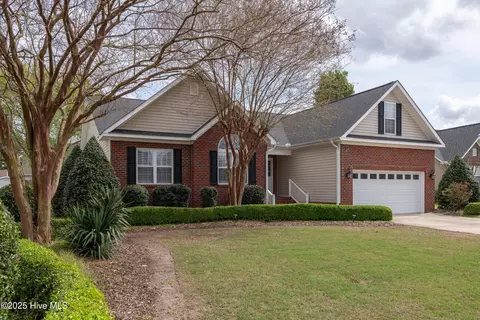 3721 Stillwood Dr, Winterville, NC 28590