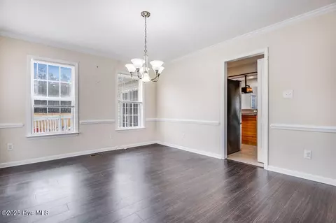 Dining - 229 E Ivybridge Dr # -1, Hubert, NC 28539 photo 2 of 4