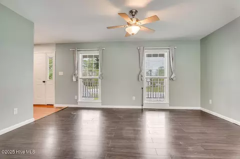 Living - 229 E Ivybridge Dr # -1, Hubert, NC 28539 photo 5 of 11