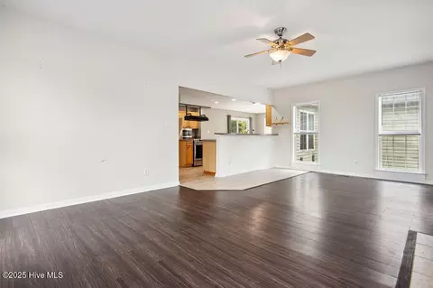 Living - 229 E Ivybridge Dr # -1, Hubert, NC 28539 photo 9 of 11