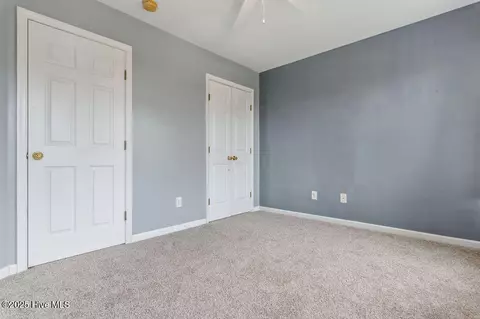 Bedroom - 229 E Ivybridge Dr # -1, Hubert, NC 28539 photo 14 of 18