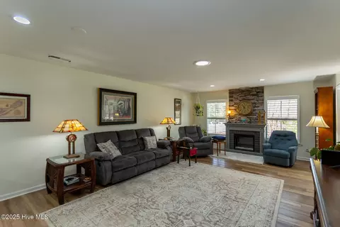 195 Pinehurst Trace Dr, Pinehurst, NC 28374 photo 13