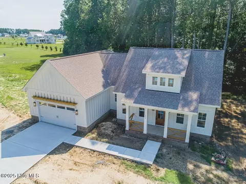 179 N Brightleaf Dr, Minnesott Beach, NC 28510