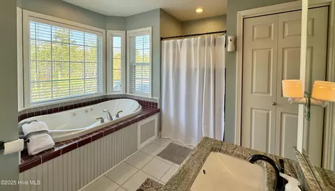 132 Swan View Dr, Kill Devil Hills, NC 27948 photo 17