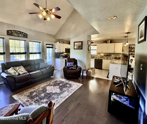 132 Swan View Dr, Kill Devil Hills, NC 27948 photo 11