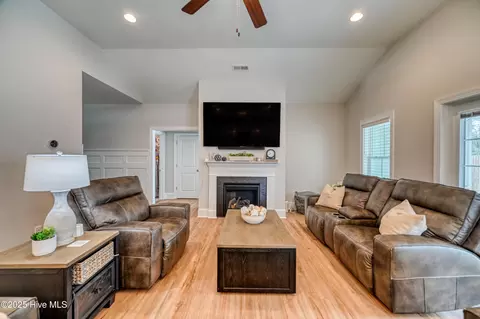 48 Streambed Way, Hampstead, NC 28443 photo 6