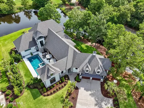 2941 Legends Dr, Southport, NC 28461