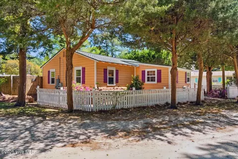 3904 Hickory View Dr SE, Bolivia, NC 28422