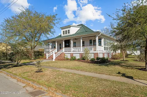 403 South Ave, Oriental, NC 28571