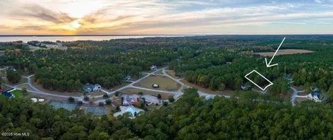 70 Muscadine Ct, Minnesott Beach, NC 28510