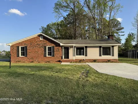 2303 Leigh St, Kinston, NC 28501