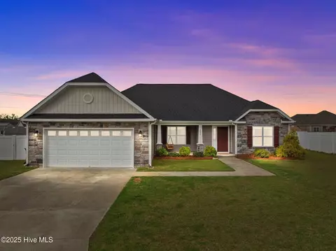 2854 Connet St, Winterville, NC 28590