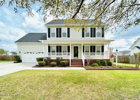 227 Newport Dr, Jacksonville, NC 28540