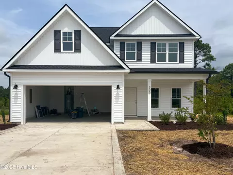 305 Catboat Way, Sneads Ferry, NC 28460