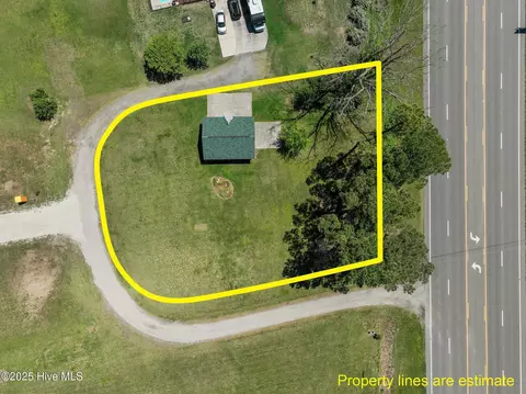 3645 Caratoke Hwy, Maple, NC 27956