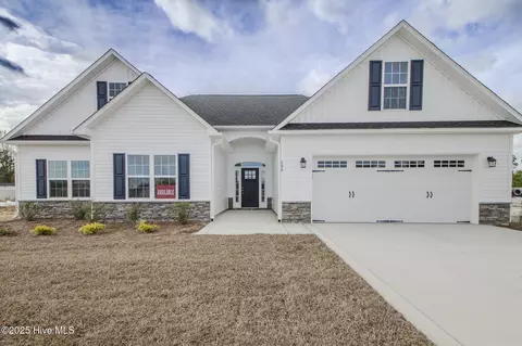608 Indigo Johnston Dr, Jacksonville, NC 28546