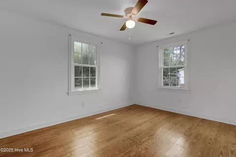 Bedroom - 3911 Penderlea Hwy, Willard, NC 28478 photo 1 of 6