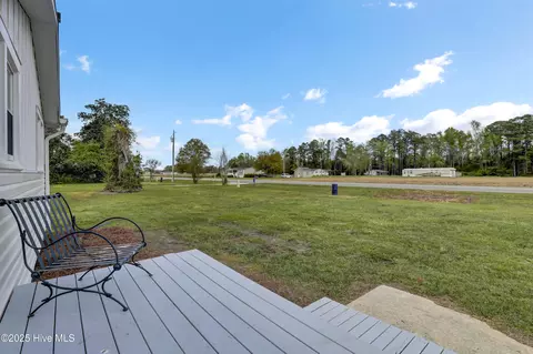 Exterior - 3911 Penderlea Hwy, Willard, NC 28478 photo 3 of 8